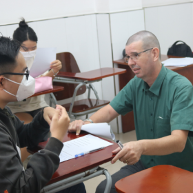 LUYỆN THI CHỨNG CHỈ PTE